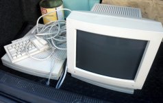 Macintosh LC_s.jpg Macintosh LC_s.jpg