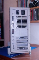 Quadra_7100_00.2p.jpg