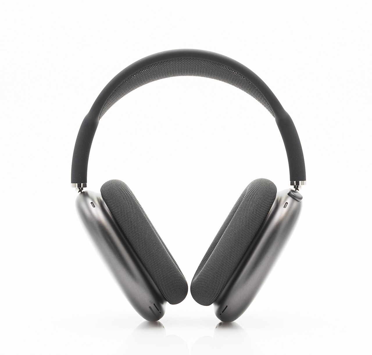 
<span>AirPods Max</span>
