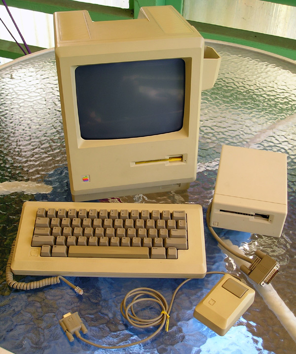 
<span>Macintosh 512K</span>
