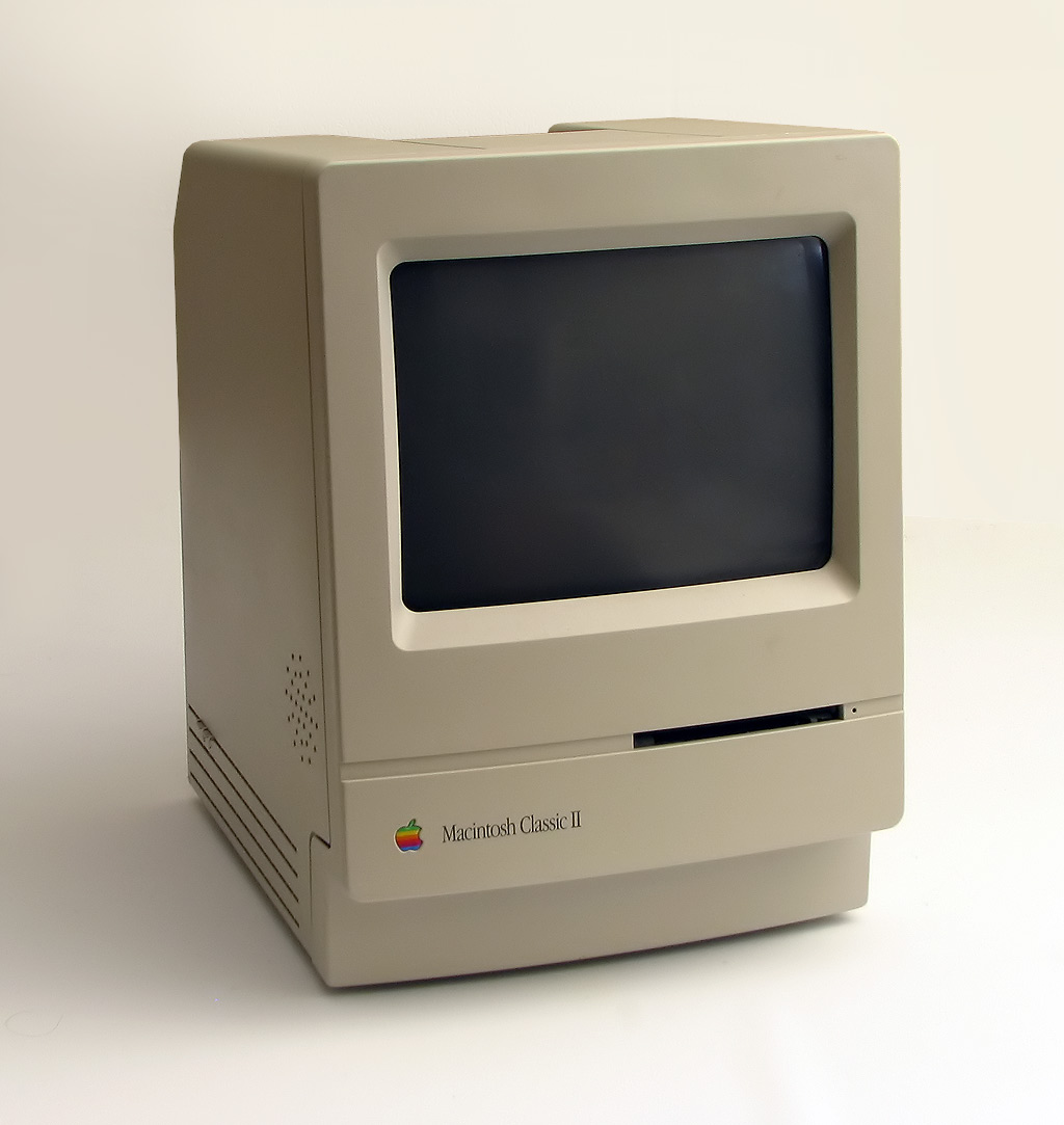 
<span>Macintosh Classic II</span>
