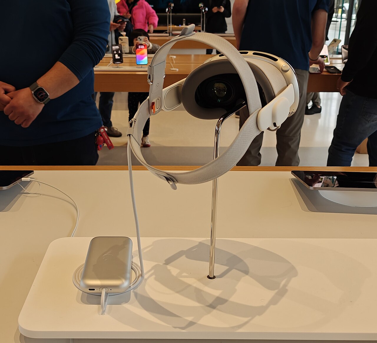 
<span>Apple Vision Pro</span>

