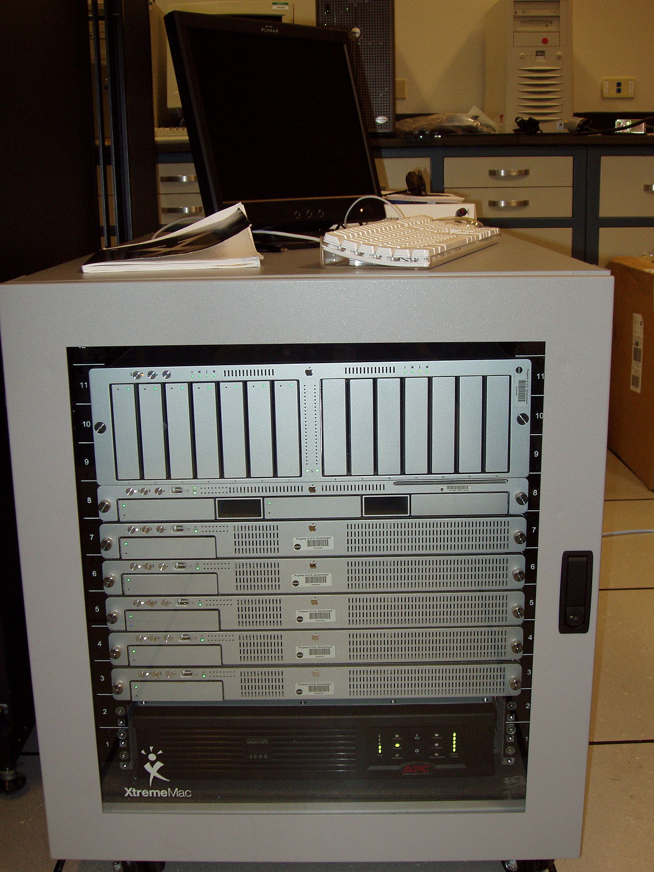
<span>Xserve G4</span>
